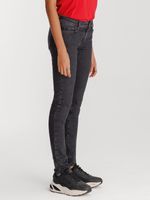 Jeans-Jean-Levis-711-Skinny-para-Mujer-220346-711-Denim-Negro_3