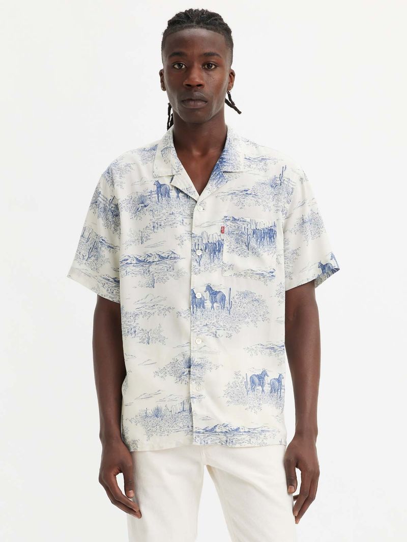 Camisa levis blanca hombre sale